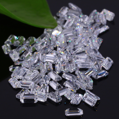 Synthetische Diamanten Melee HPHT 2.0-3.3 tot 2.9-4.5mm Witte smaragdvorm DEF Kleur VVS helderheid