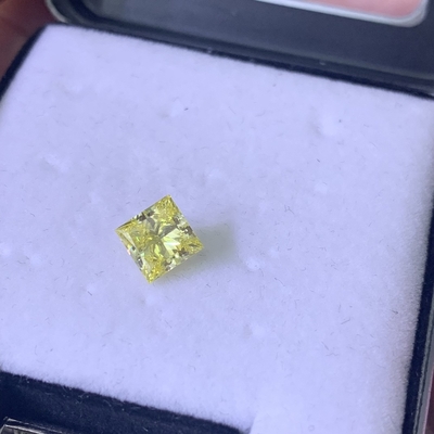 1.37CT Fancy Intense Yellow VVS1 EX VG CVD Lab Made Diamonds Princess Cut IGI gecertificeerd